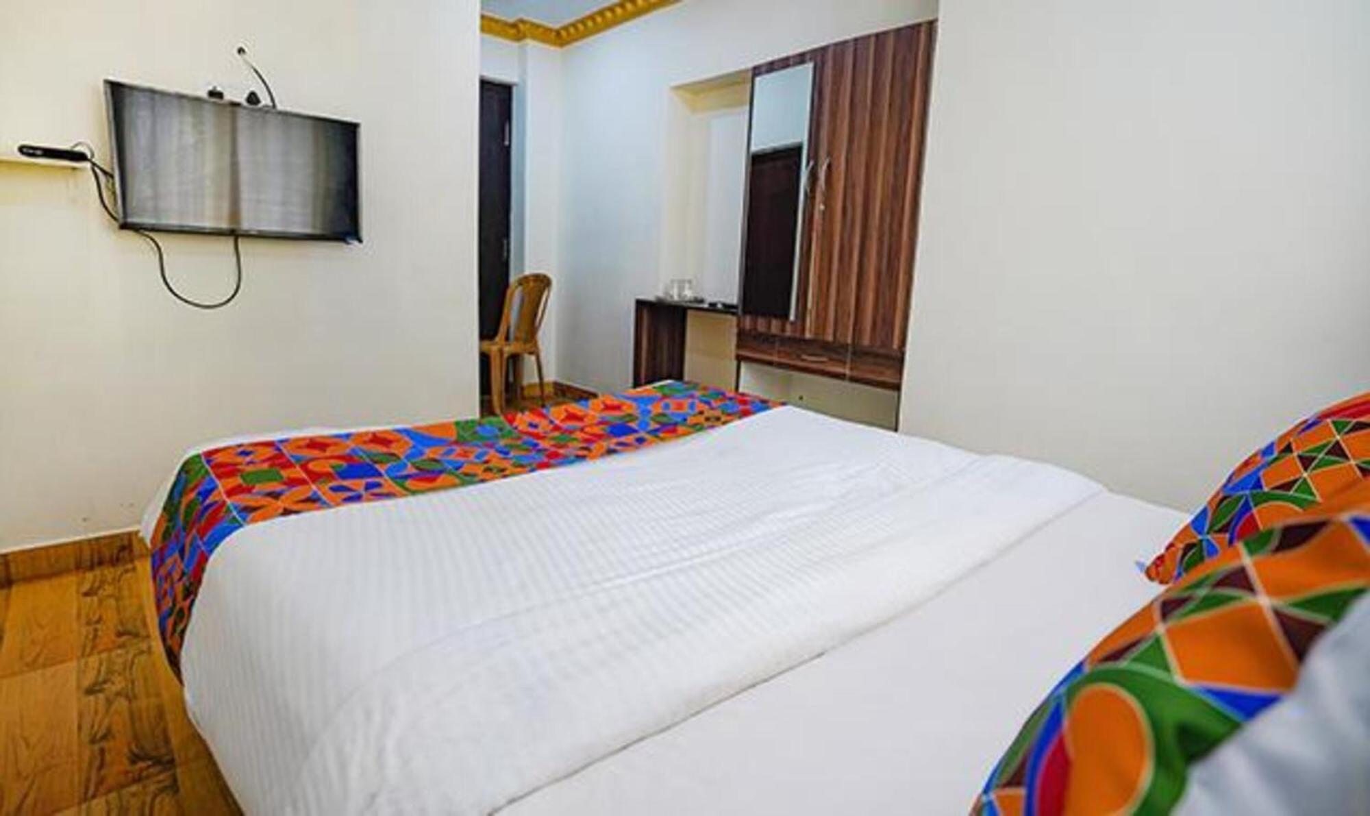 Fabexpress Lloyds Inn - T Nagar Chennai Exterior photo