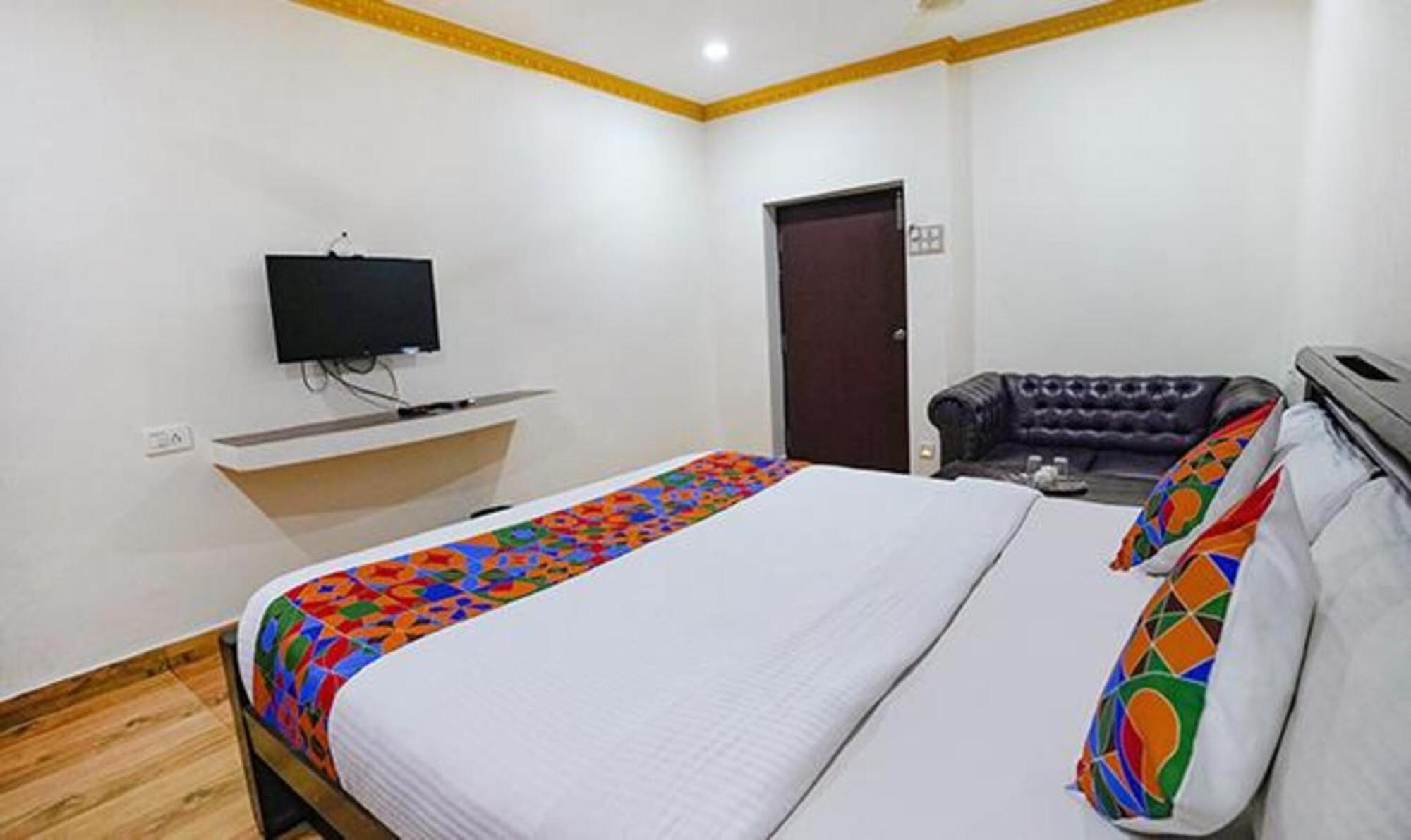 Fabexpress Lloyds Inn - T Nagar Chennai Exterior photo